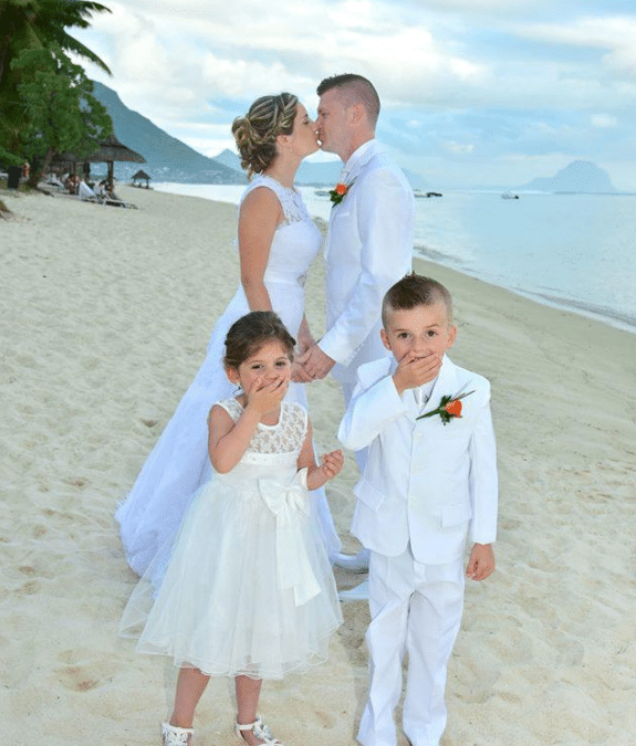 Karène et Anthony : leur joli mariage en famille à Maurice